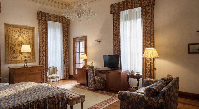 Image of Junior Suite with Terrace 5