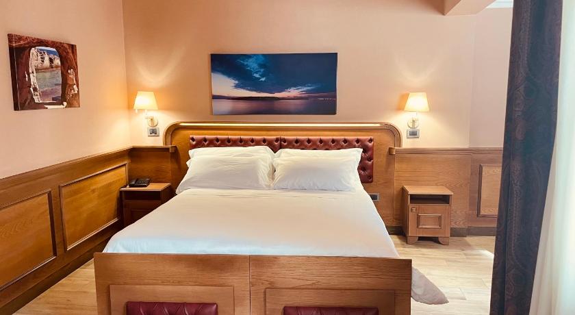 Image of Executive Double or Twin Room 1