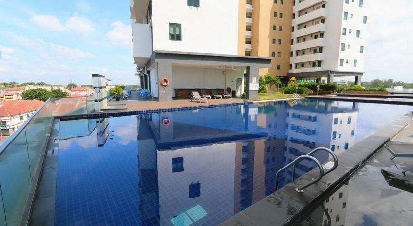 PD D’Wharf Amazing Seaview Suite 9 (Up to 6 pax) - image 34
