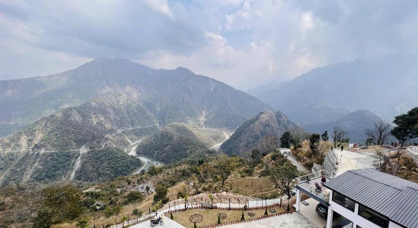 Dandelion By The Hills — Hotel in Basan