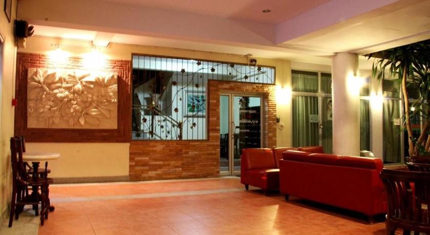 촌부리 สวัสดีแมนชั่น 3つ星 シングルルーム 外観