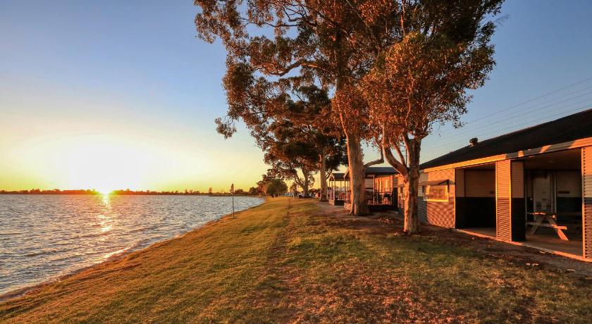 Lake Boga Caravan Park — Hotel in Lake Boga