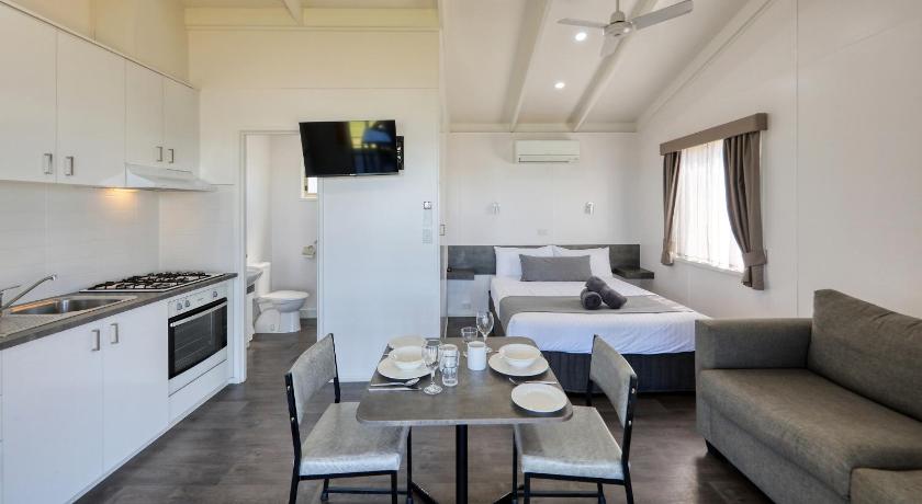 Lake Boga Caravan Park photo