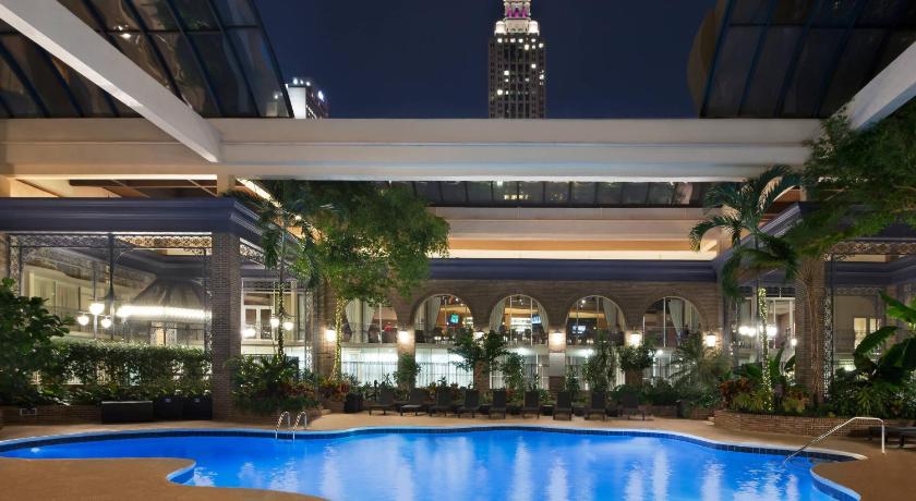 Atlanta Courtland Grand Hotel, Trademark Collection by Wyndham 4-Star Hotel suite