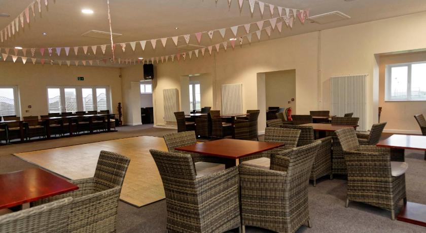 Pakefield Holiday Village - Adults Only photo
