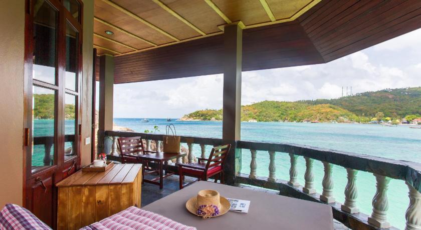 Immagine di Deluxe con Vista Mare e Trasferimento di Andata e Ritorno Gratuito dal Molo Mae Haad (Deluxe Seaview- Free pick up and drop off at Mae Haad Pier) 3