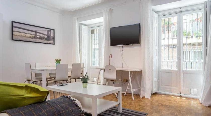 Apartamento confortable en Atocha — Hotel in Madrid