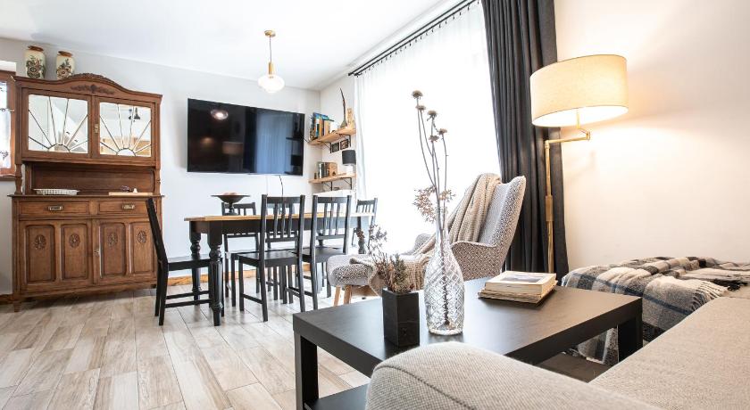 ザコパネ Apartament Sloneczne Tatry Droga na bystre 5b 5つ星 シングルルーム レストラン