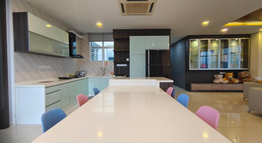 IGB Penthouses photo