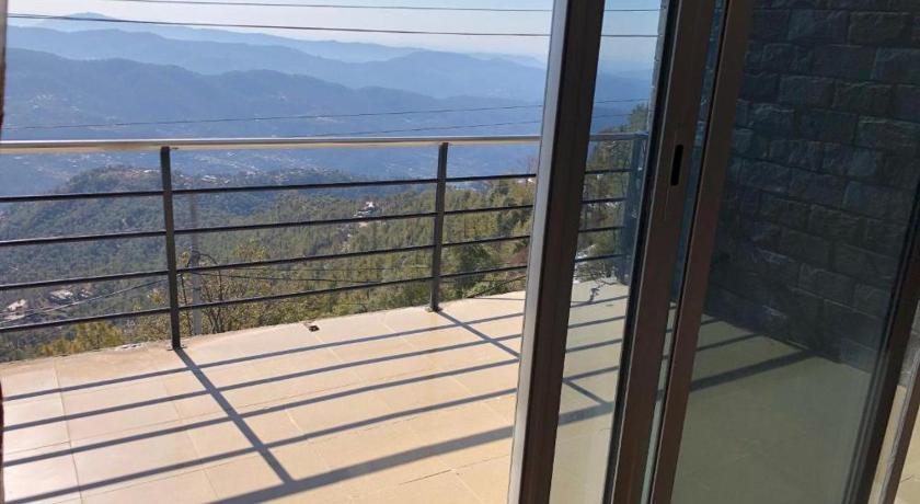Reina Boutique Hotel - Murree photo