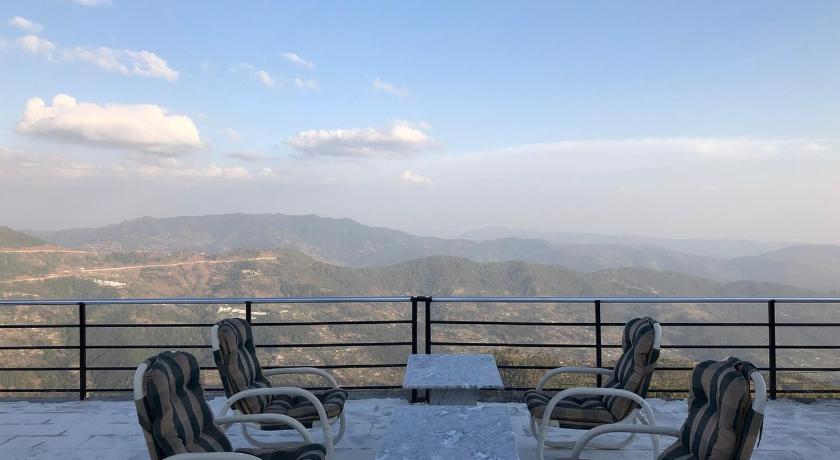 Reina Boutique Hotel - Murree photo