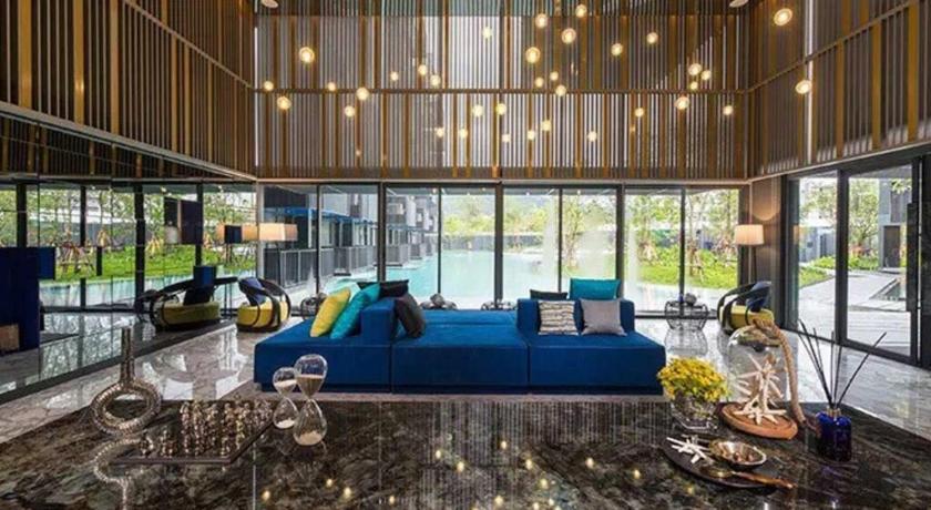 The Deck Condo Patong by VIP photo