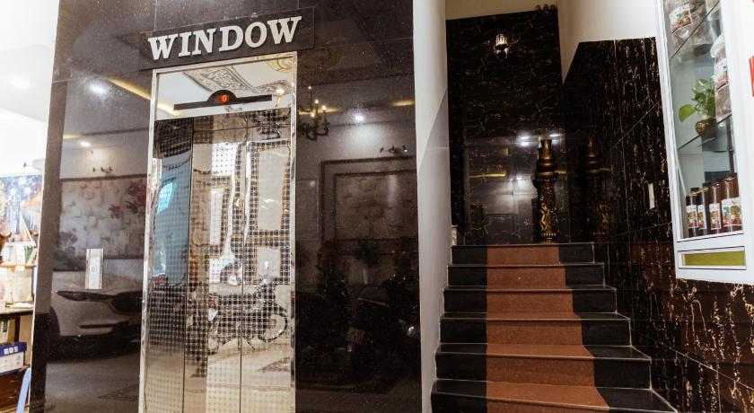 コントゥム Window 1 Hotel 2つ星 ホテル ロビー