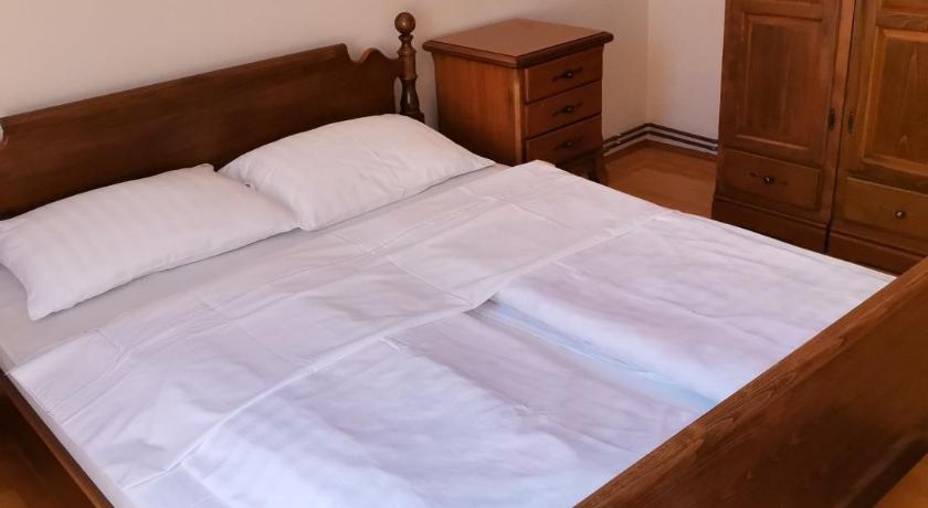 Apartmens Kenedy lux — Hotel in Kiseljak