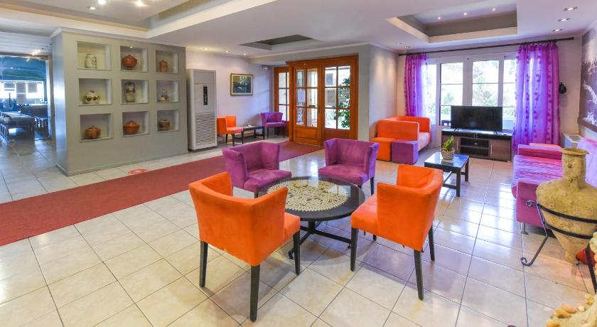 Paradise Hotel photo