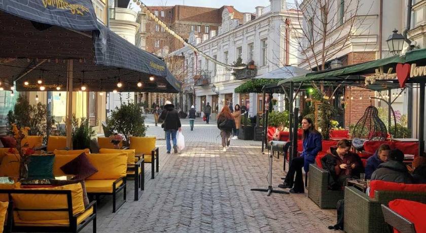 13Dimitri Uznadze — Hotel in Tbilisi