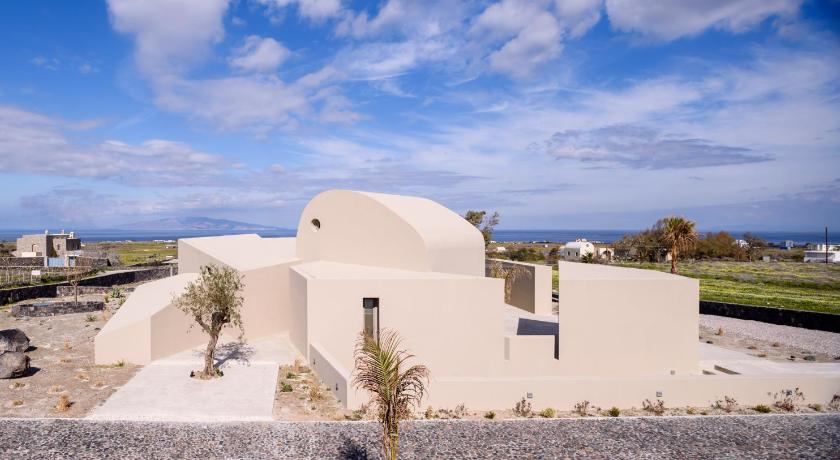 Santopaz Suites — Hotel in Santorini