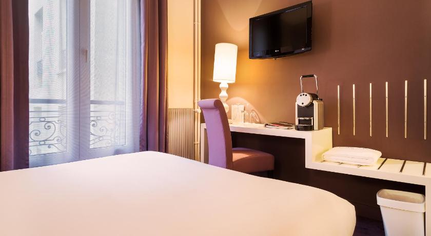 Image of Deluxe Courtyard View Room 1
