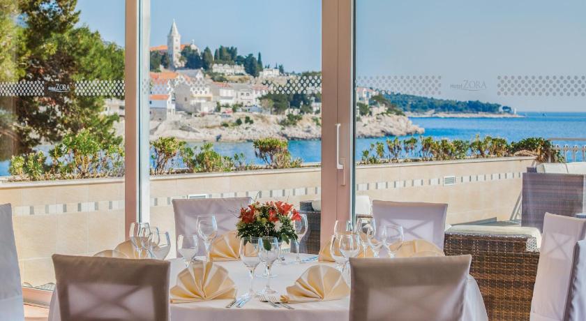 Hotel Zora Pavilions - image 3