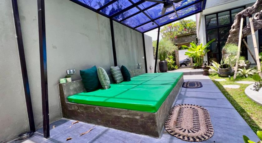 Rumah Hadeka Petitenget photo