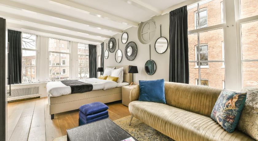 Spiegelgracht Apartments with Canal View — Hotel in Amsterdam