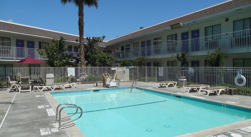 Motel 6-Temecula, CA - Historic Old Town