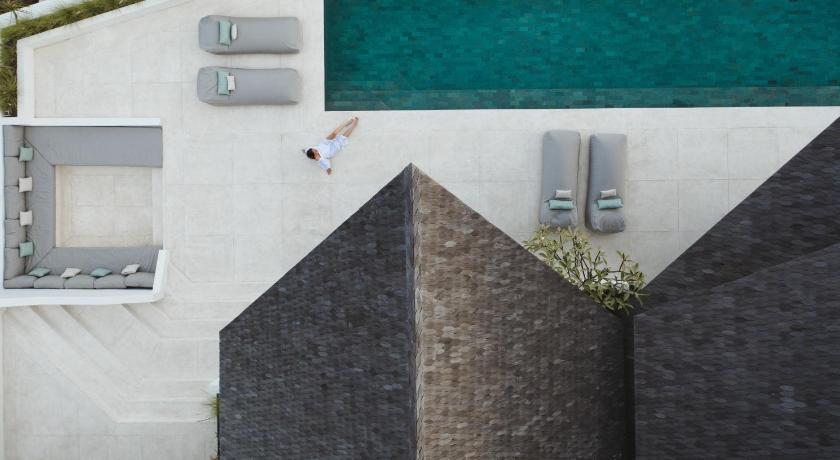 Luxury Ocean View Villas with Private Cook and Free Gym Membership photo