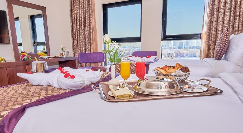 Carlton Dubai Creek Hotel photo