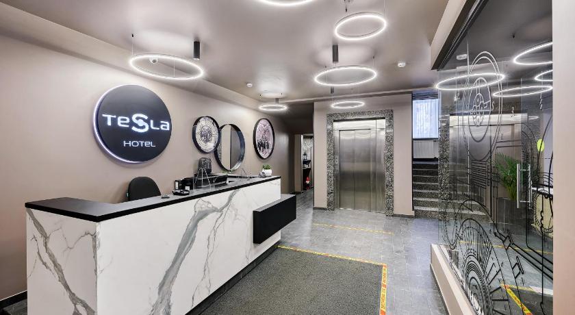 Tesla Hotel photo