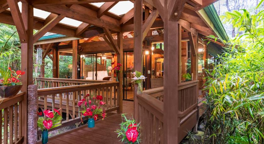 Volcano Village Lodge — Hotel in Volcano (HI)
