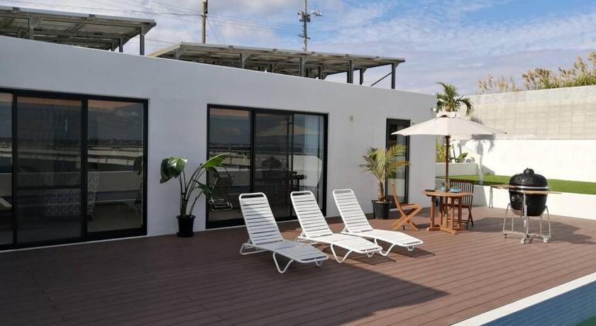 Okinawa Island SALTY HOUSE：海が目の前！ 5-Star Single Room pool