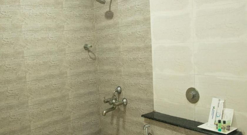 FabHotel Prime Arunaachalaa Residency photo