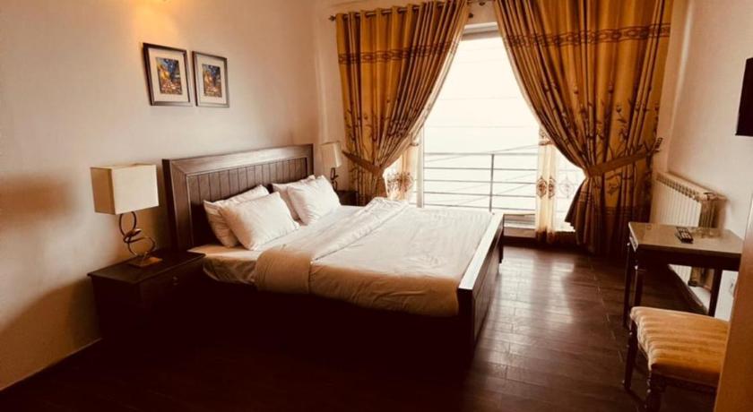 Reina Boutique Hotel - Murree photo