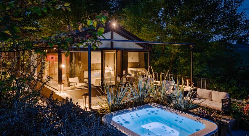 Glass House & SPA Italy