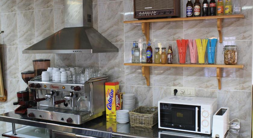 リェイアナ Albergue Los Chorros 2つ星 ホテル 施設