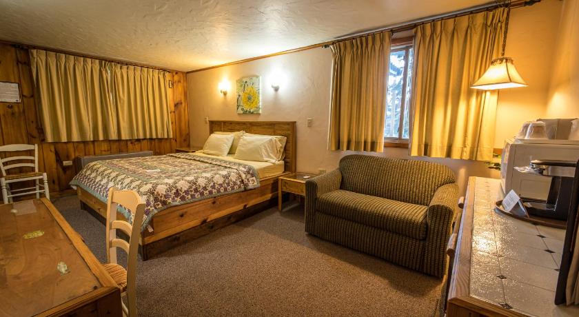 헤이와드 (WI) Riverside Motel 2성급 숙소 수영장