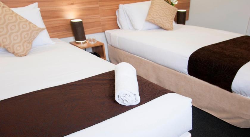 Image of Twin Room 4