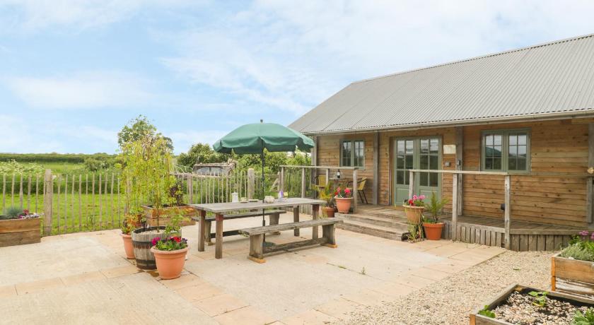 Blandford Forum Little Willow 3-Star Single Room exterior