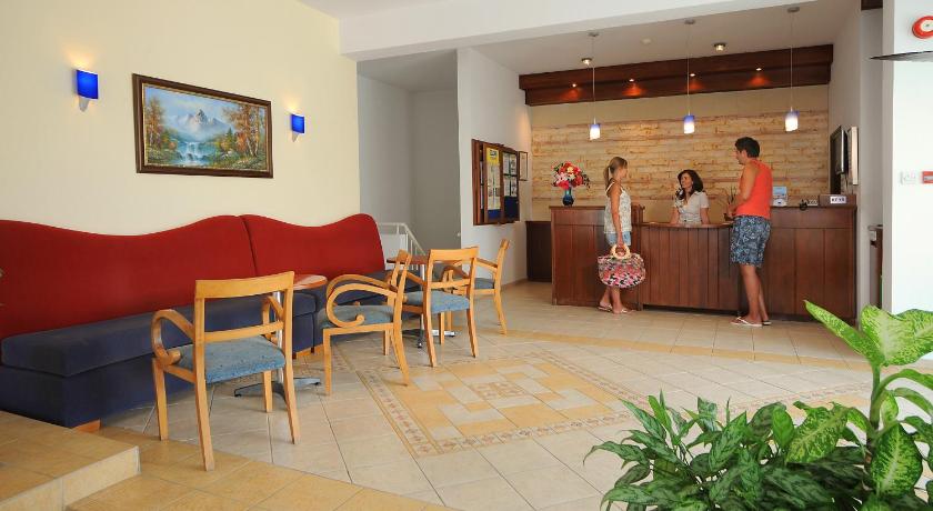 Petrosana Hotel Apartments photo