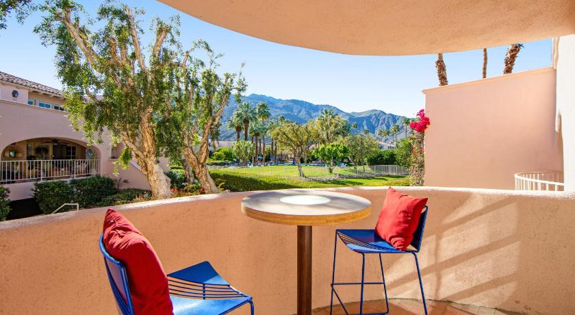 Sunny Palm Springs Retreat Permit# 4125 — Hotel in Palm Springs (CA)