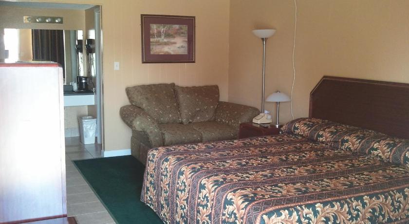 Holiday Motel photo