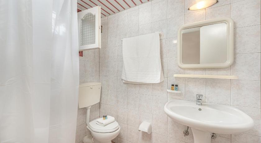 Pyrgaraki Studios and Apartments photo