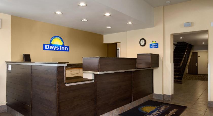 Days Inn by Wyndham Bellingham photo