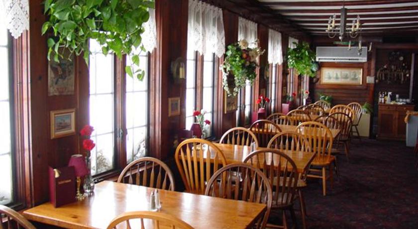 Lamie's Inn & The Old Salt Tavern
