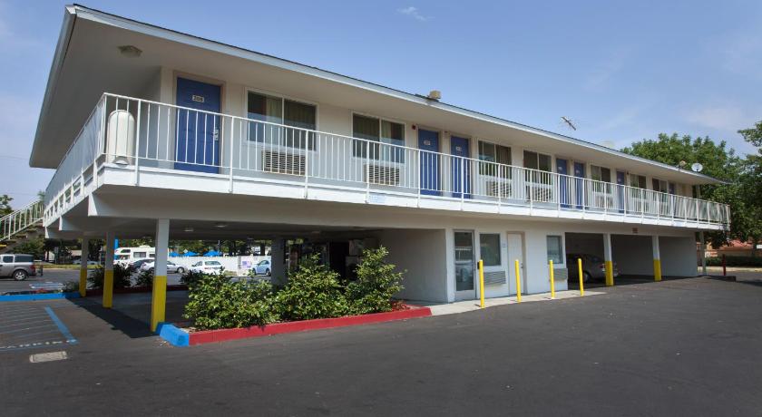 Motel 6 Sacremento, Ca - Downton