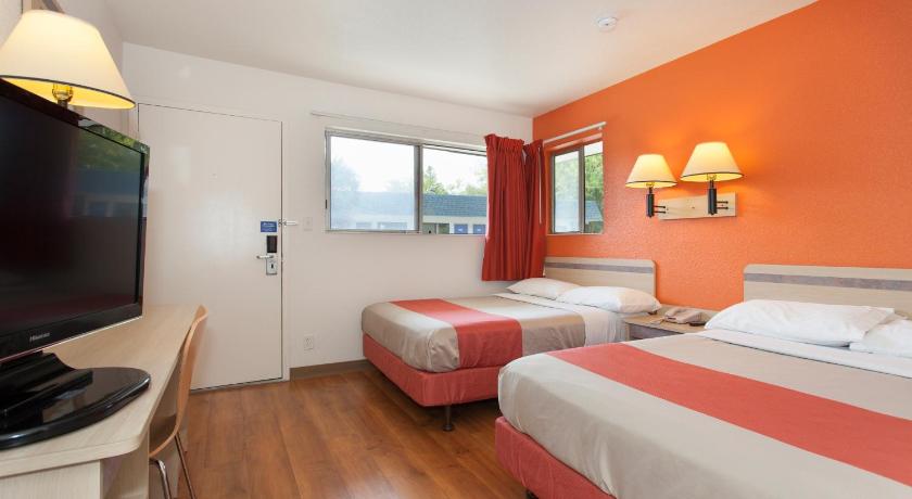 Motel 6 Davis - Sacramento Area