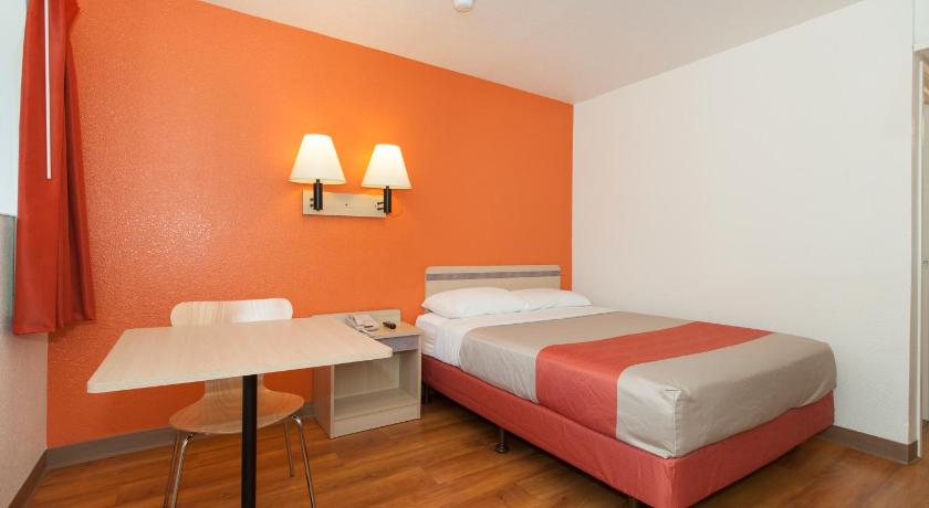 Motel 6 Davis - Sacramento Area