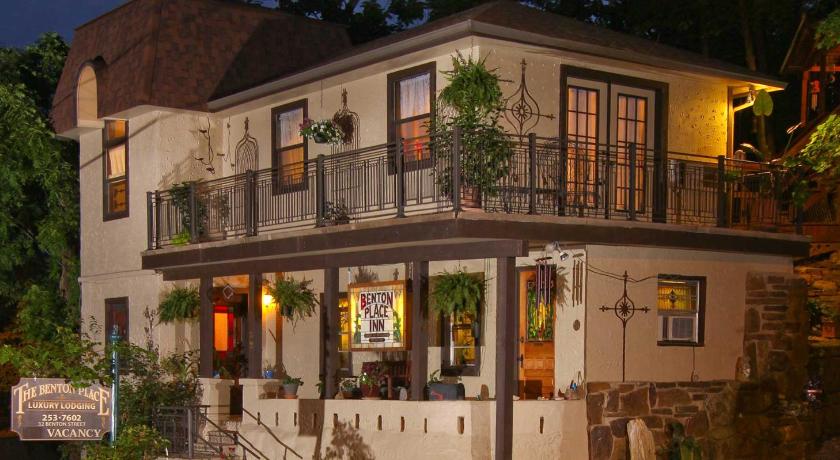 BENTON PLACE INN — Hotel in Eureka Springs (AR)