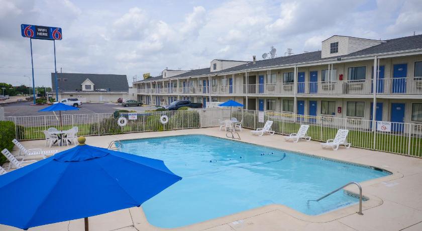 Motel 6-Webster, TX - Houston - Nasa Lake