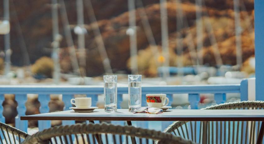 Vithos Seaside Aparthotel photo